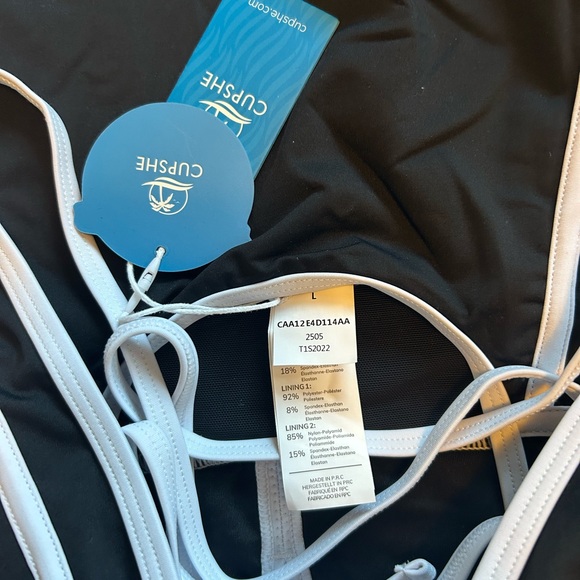 CUPSHE Monochrome Plunging Crossback Slim & Sculpt One Piece Swimsuit Size L - Picture 10 of 10